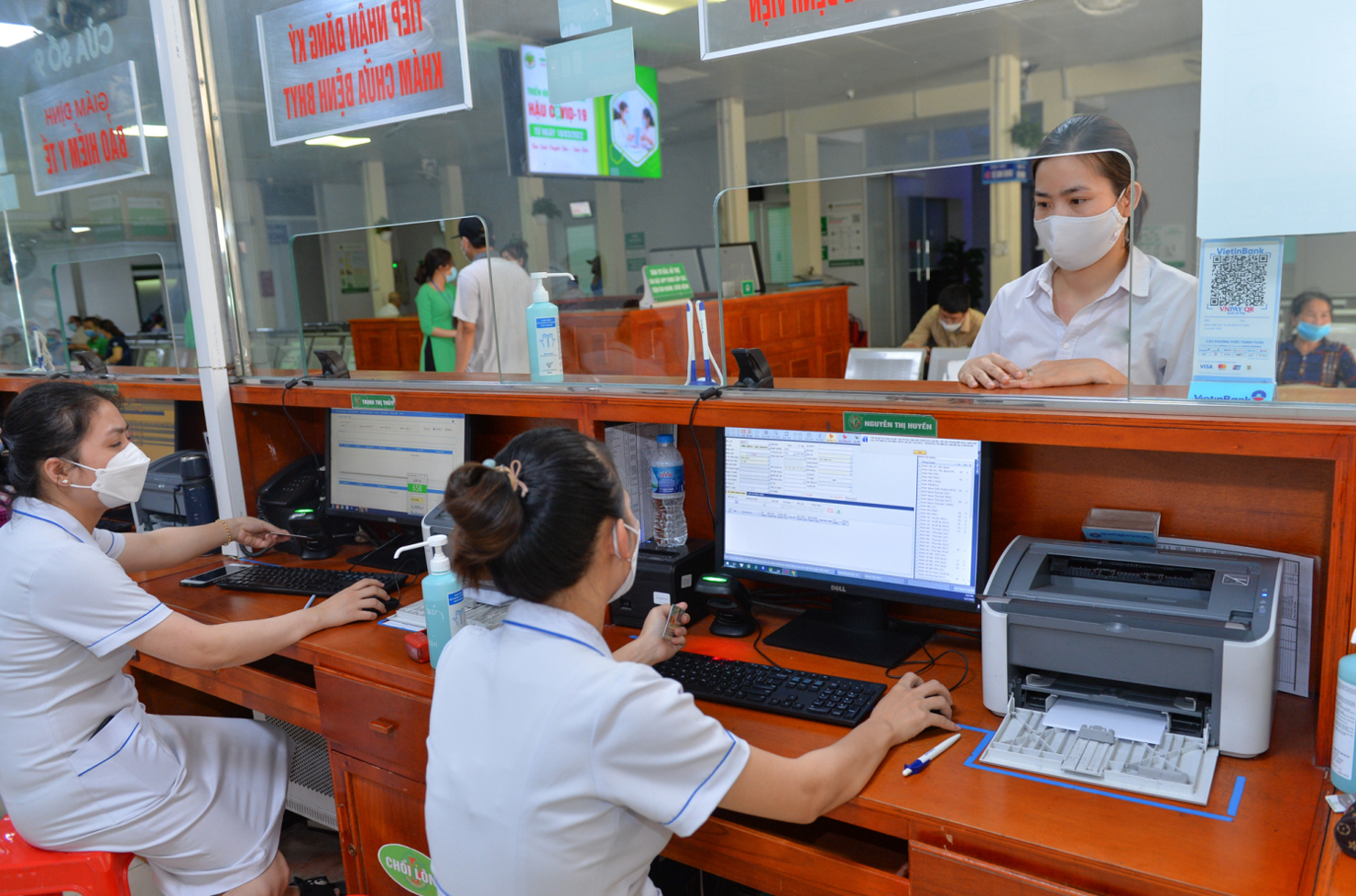 Sẽ sửa Luật Bảo hiểm y tế tiến tới khám, chữa bệnh miễn phí cho người dân