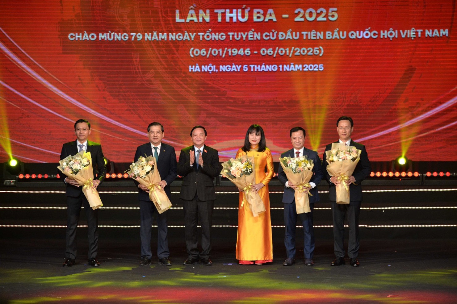 Lễ trao giải thưởng bongdaso tintuc năm 2025 (Ảnh: daibieunhandan.vn)
