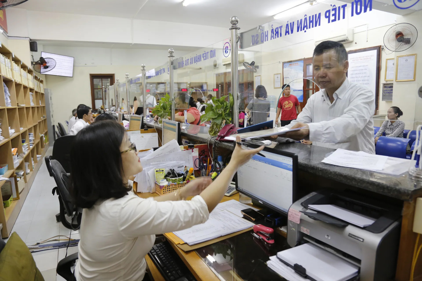 Trong 4 tháng đầu năm 2025, tỷ lệ hồ sơ được giải quyết trước hạn và đúng hạn tại BHXH Khu vực I đạt 98,43%.