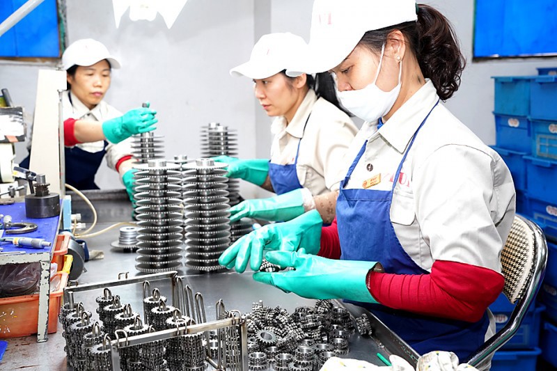Tiếp tục tạo đà, tạo lực, tạo khí thế thúc đẩy thực hiện nhiệm vụ phát triển kinh tế - xã hội trong tháng 5 và thời gian tới.