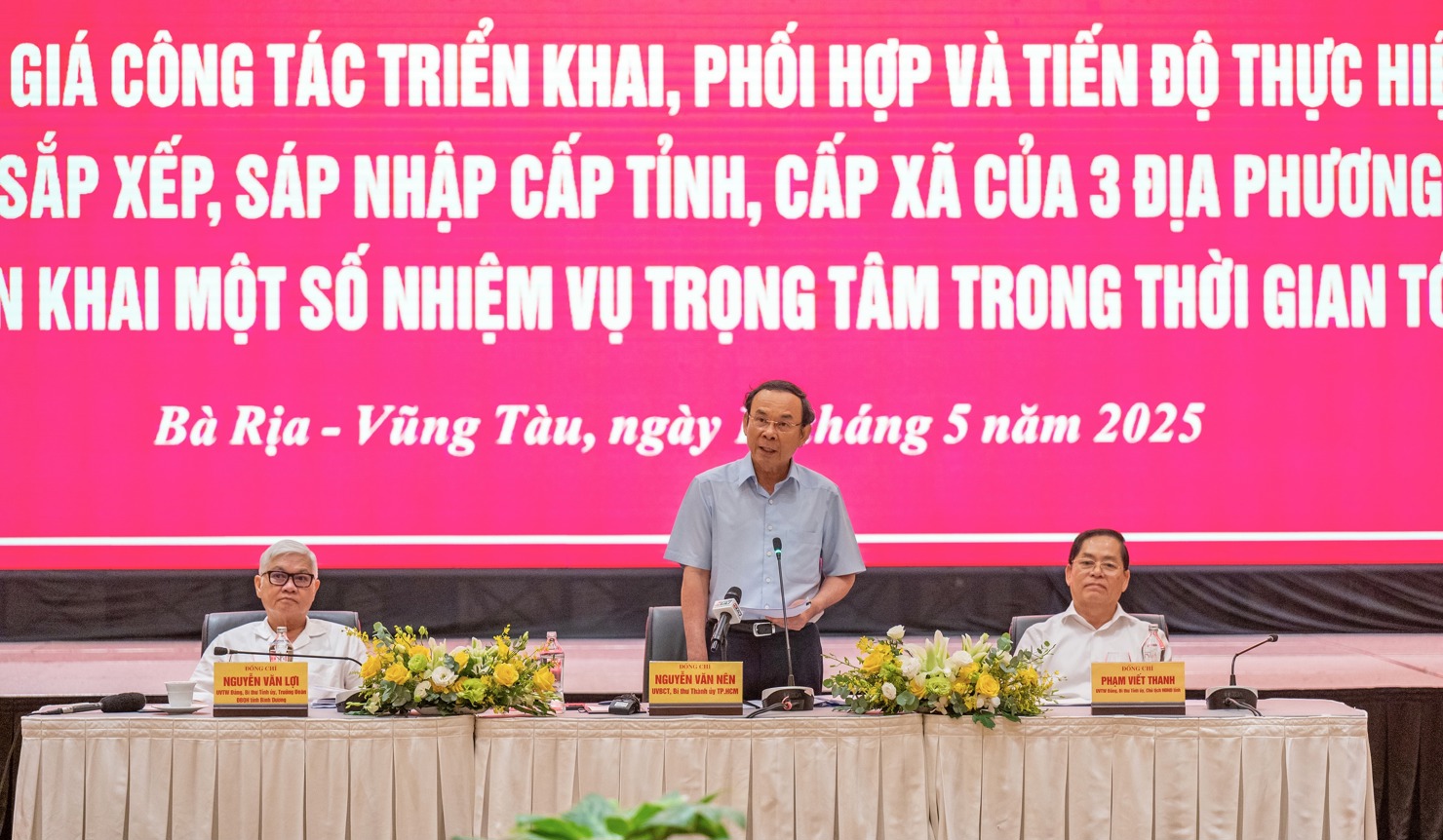 Ông Nguyễn Văn Nên, Ủy viên Bộ Chính trị, Bí thư Thành ủy TP. Hồ Chí Minh chủ trì Hội nghị. Ảnh: Mạnh Thắng