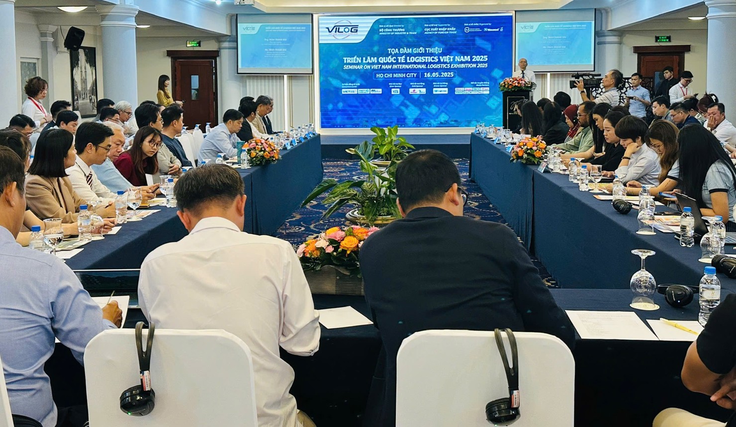 Quang cảnh buổi tọa đàm giới thiệu về VILOG 2025. Ảnh: T.H
