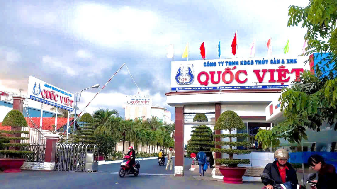 Công ty CP Kinh doanh chế biến Thủy sản và XNK Quốc Việt có số tiền chậm đóng BHXH, BHYT “khủng” nhất tỉnh Cà Mau (gần 43 tỷ đồng).