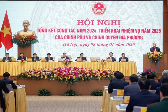 Chính phủ phấn đấu tốc độ tăng trưởng cả nước năm 2025 đạt trên 8% hoặc 10% trong điều kiện thuận lợi.