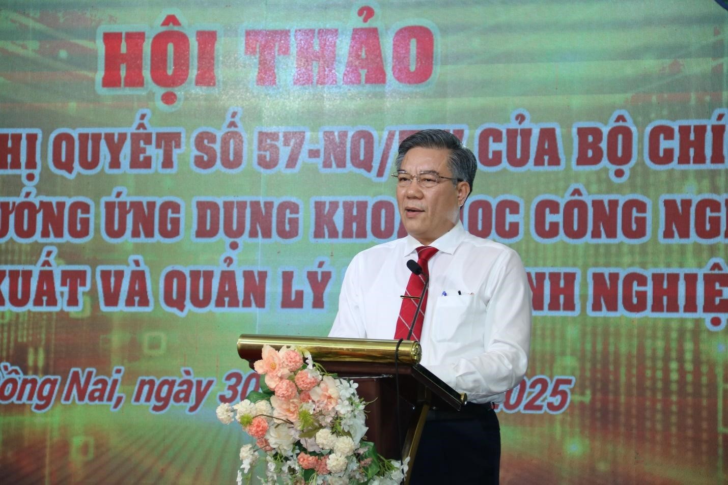 Ông Dương Minh Dũng, Phó Chủ tịch UBND tỉnh Đồng Nai phát biểu khai mạc Hội thảo.