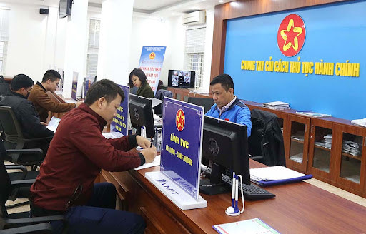 Chính phủ yêu cầu các bộ, ngành, địa phương tập trung cắt giảm, đơn giản hóa thủ tục hành chính, quy định kinh doanh một cách thực chất, hiệu quả.