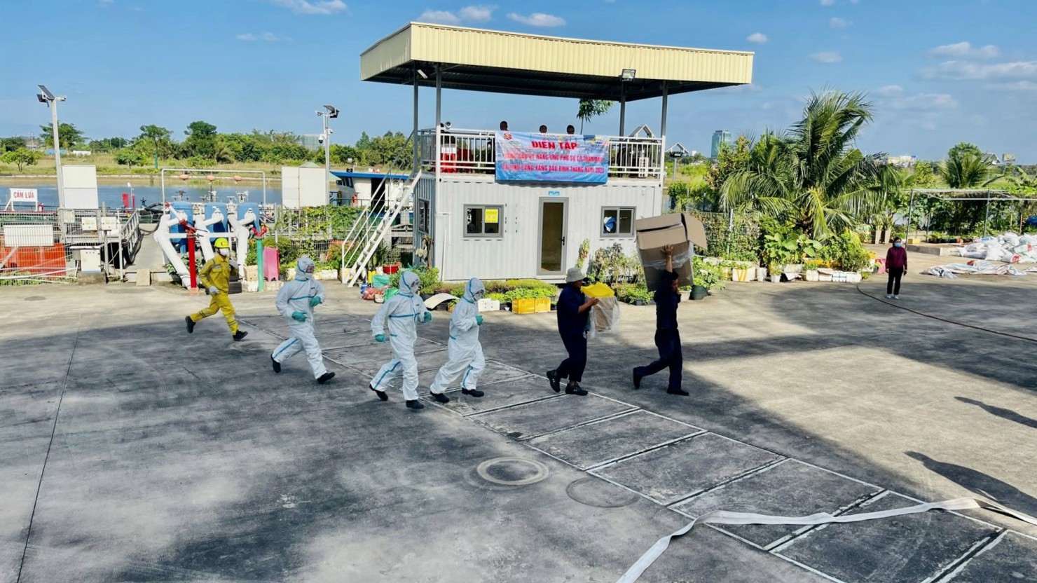 Tổ chức, cá nhân gây ra sự cố chất thải phải chịu trách nhiệm chi trả chi phí ứng phó, cải tạo, phục hồi môi trường và bồi thường thiệt hạ.