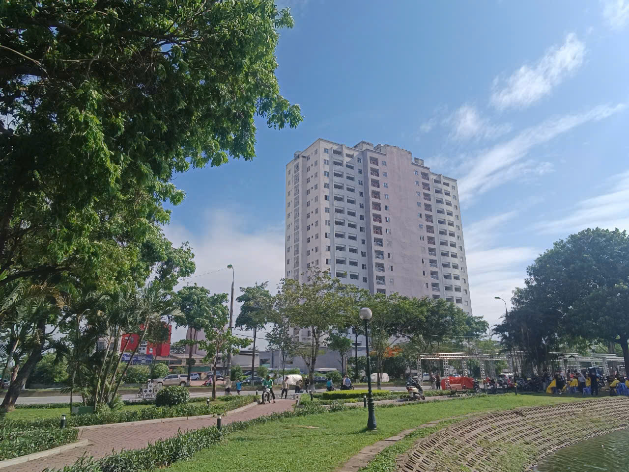 Bộ Xây dựng yêu cầu cắt giảm thủ tục cấp giấy phép xây dựng đối với các công trình thuộc dự án đầu tư xây dựng đã có quy hoạch chi tiết tỉ lệ 1/500 hoặc các công trình thuộc khu vực đã phê duyệt thiết kế đô thị