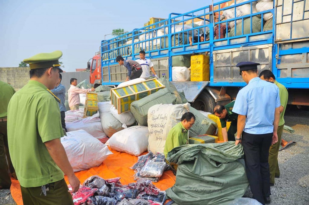 Thủ tướng chỉ đạo xử lý nghiêm cán bộ, sĩ quan bảo kê, tiếp tay cho hàng giả.