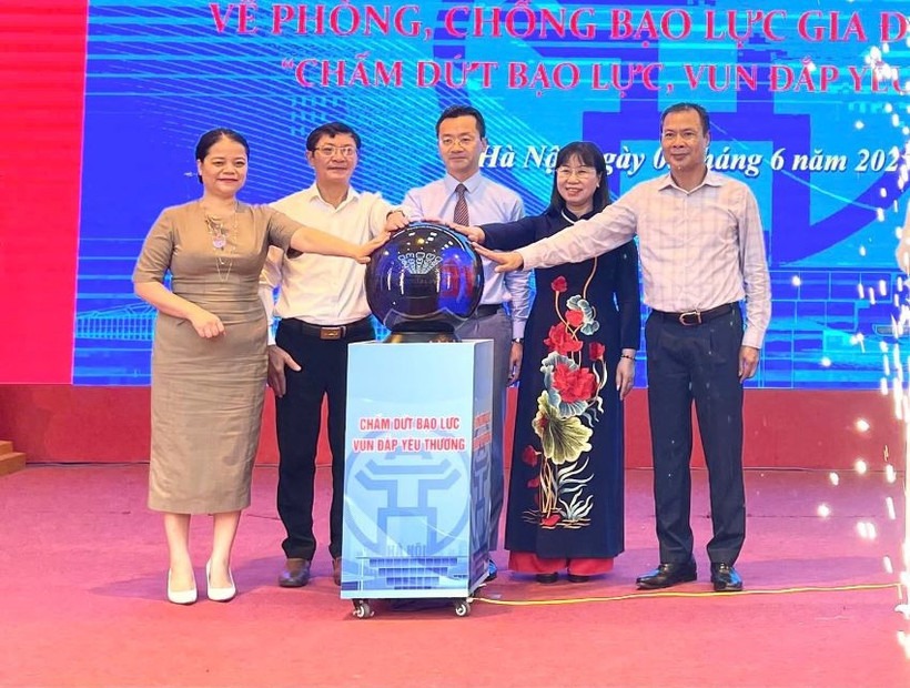 Số vụ bạo lực gia đình ở Hà Nội giảm mạnh