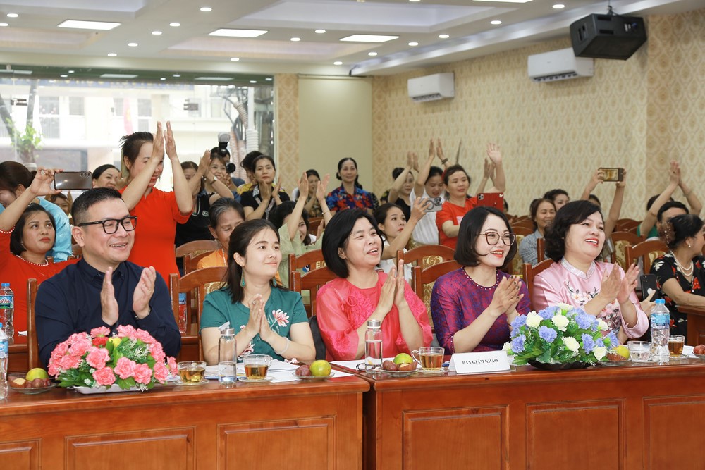 Hơn 100 lao động nữ nhập cư tham gia vòng chung khảo Hội thi “Truyền thông và đề xuất tiếp cận chính sách an sinh xã hội”, sáng 7/6 tại Hà Nội.