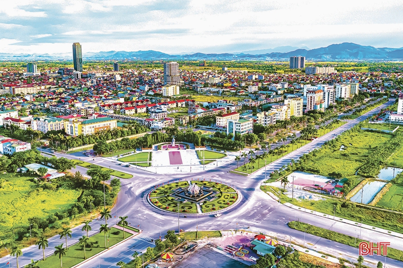 Cục Quản lý công sản (Bộ Tài chính) đề nghị Sở Tài chính tỉnh Hà Tĩnh báo cáo Ủy ban nhân dân Tỉnh khẩn trương triển khai xử lý các cơ sở nhà, đất dôi dư