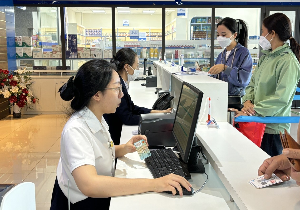 Luật BHYT sửa đổi, bổ sung mở ra nhiều quyền lợi mới cho người tham gia. Ảnh: Huỳnh Đức