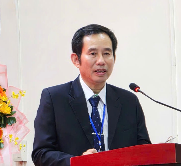 Bác sĩ CKII Trần Văn Khanh, Giám đốc Bệnh viện Lê Văn Thịnh. Ảnh: Huỳnh Đức