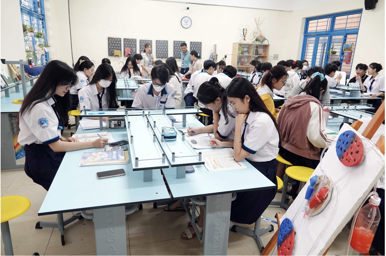 Bộ Giáo dục và Đào tạo đang khẩn trương hoàn tất việc rà soát, đánh giá việc thực hiện Chương trình GDPT 2018 để cập nhật, điều chỉnh một số môn học nhằm bảo đảm Chương trình được triển khai phù hợp với thực tiễn.