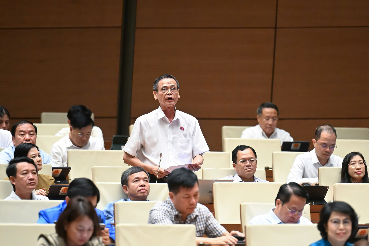 Đại biểu Trần Hữu Hậu - Đoàn Đại biểu Quốc hội tỉnh Tây Ninh.