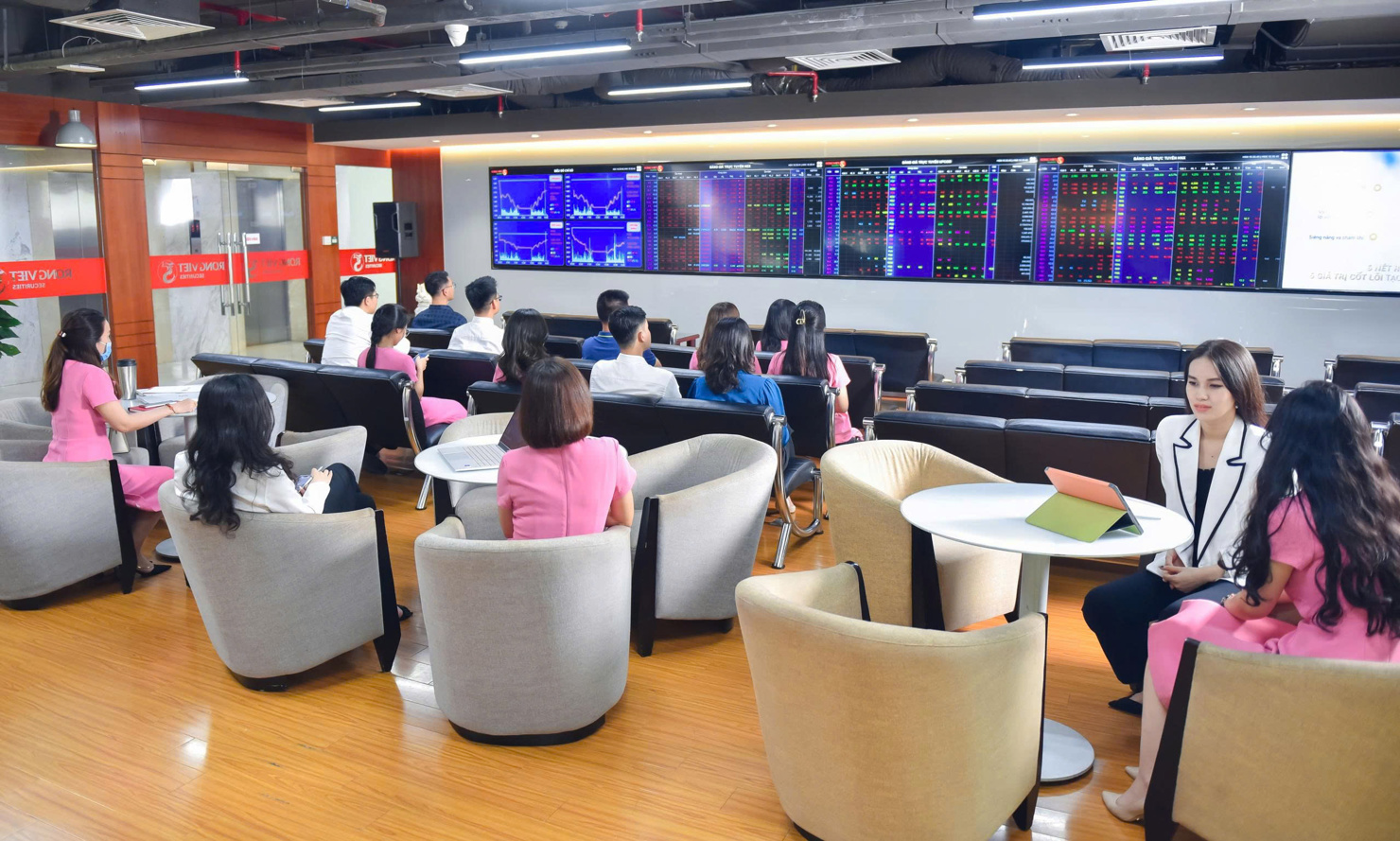 Dòng tiền trên thị trường tuy không mạnh mẽ nhưng vẫn giữ được độ bền nhất định