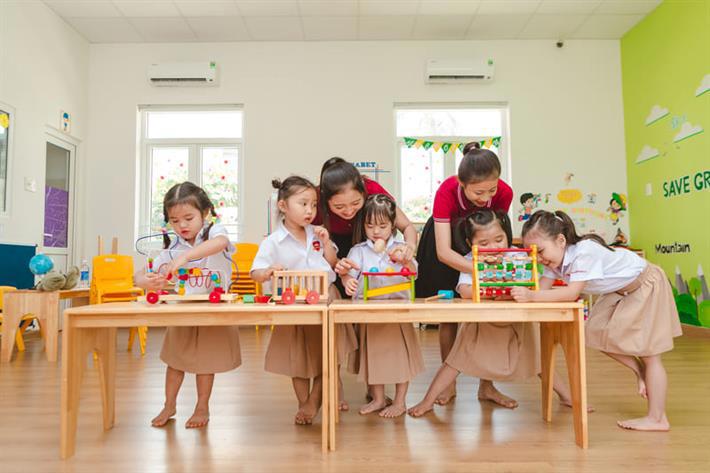 Thủ tướng Chính phủ ban hành Chỉ thị số 17/CT-TTg về việc tổ chức dạy học 2 buổi/ngày và tổ chức sinh hoạt hè cho trẻ em, học sinh. Nguồn: Bộ Giáo dục và Đào tạo