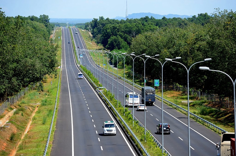 Cao tốc đoạn bongdaso tintuc. Hồ Chí Minh - Long Thành đã quá tải, thường xuyên xảy ra ùn tắc. Ảnh minh họa