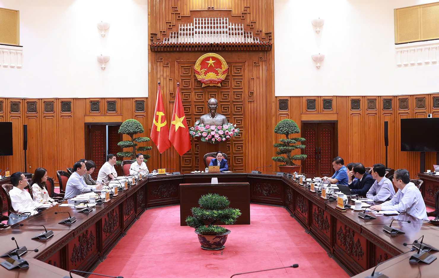Toàn cảnh cuộc họp. Ảnh: VGP