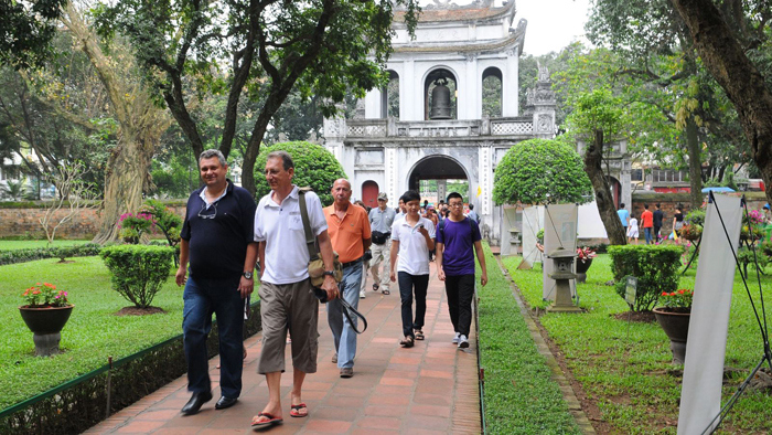 Hà Nội là điểm đến được đông đảo khách quốc tế yêu thích.
