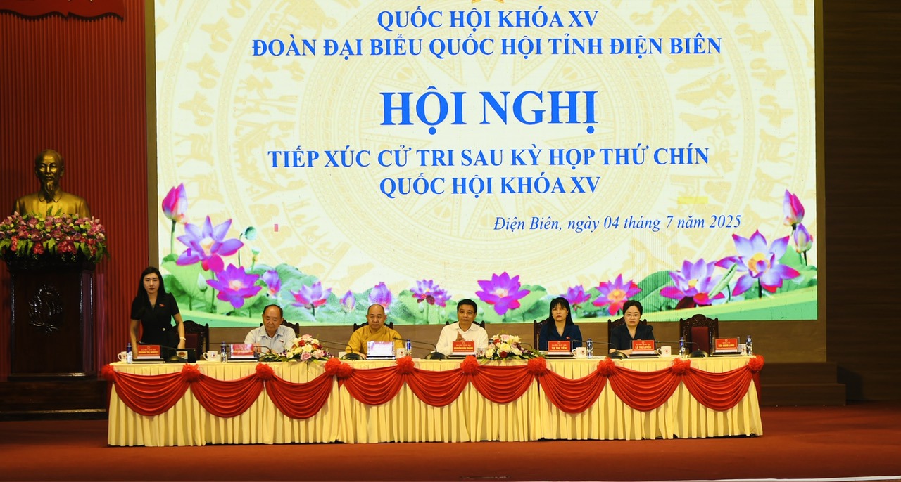 Toàn cảnh Hội nghị tiếp xúc cử tri tại tỉnh Điện Biên.