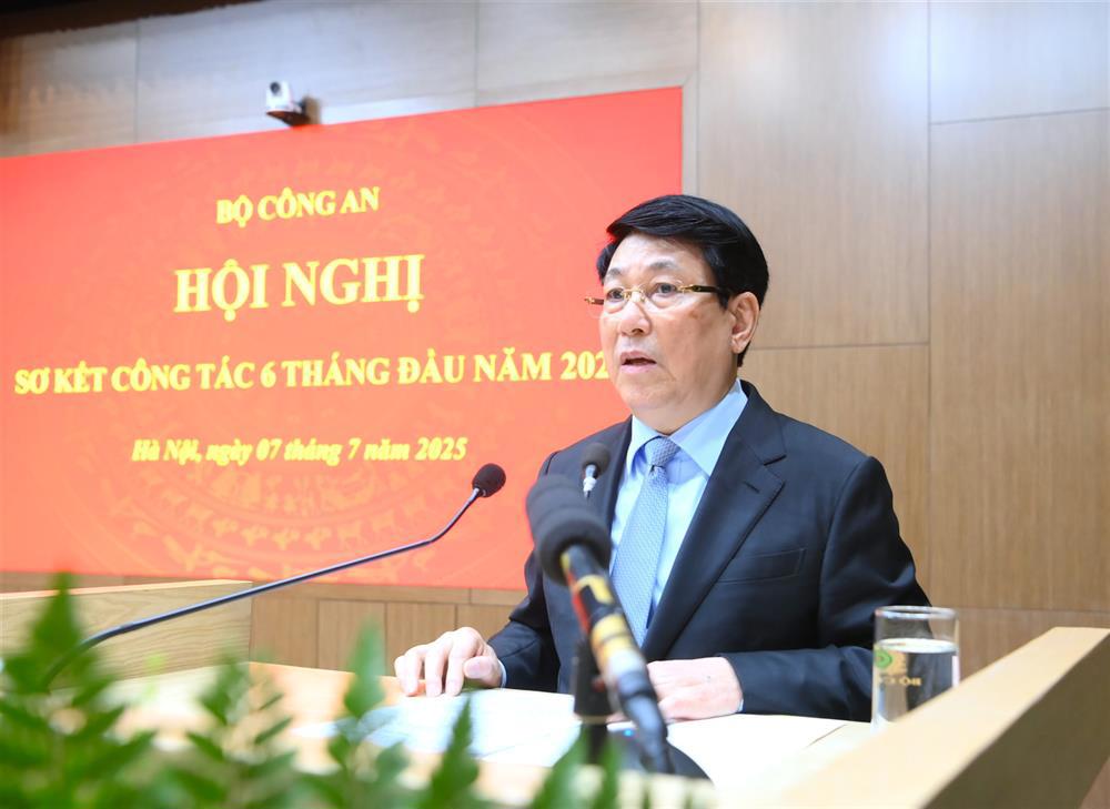 Chủ tịch nước Lương Cường biểu dương những nỗ lực, cố gắng và thành tích to lớn của lực lượng Công an nhân dân đã đạt được trong thời gian qua.