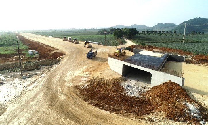 Các tháng cuối năm, Bộ Xây dựng đặt mục tiêu phải giải ngân khoảng 9.000 tỷ đồng mỗi tháng.