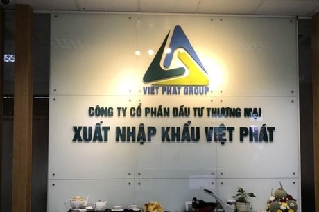 Công ty Cổ phần Đầu tư Thương mại Xuất nhập khẩu Việt Pháp công bố sai lệch thông tin về các giao dịch tài chính, vi phạm nghiêm trọng quy định về minh bạch thông tin.