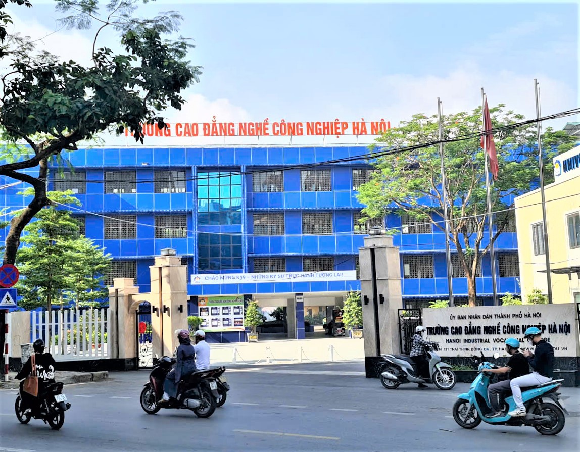Giáo dục nghề nghiệp phát huy vai trò cung cấp nguồn lao động có trình độ đào tạo cho thị trường lao động Thành phố và các tỉnh lân cận.