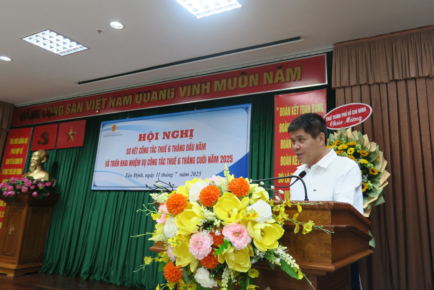 Ông Thái Minh Giao, Phó trưởng Thuế TP. Hồ Chí Minh phát biểu chỉ đạo tại hội nghị