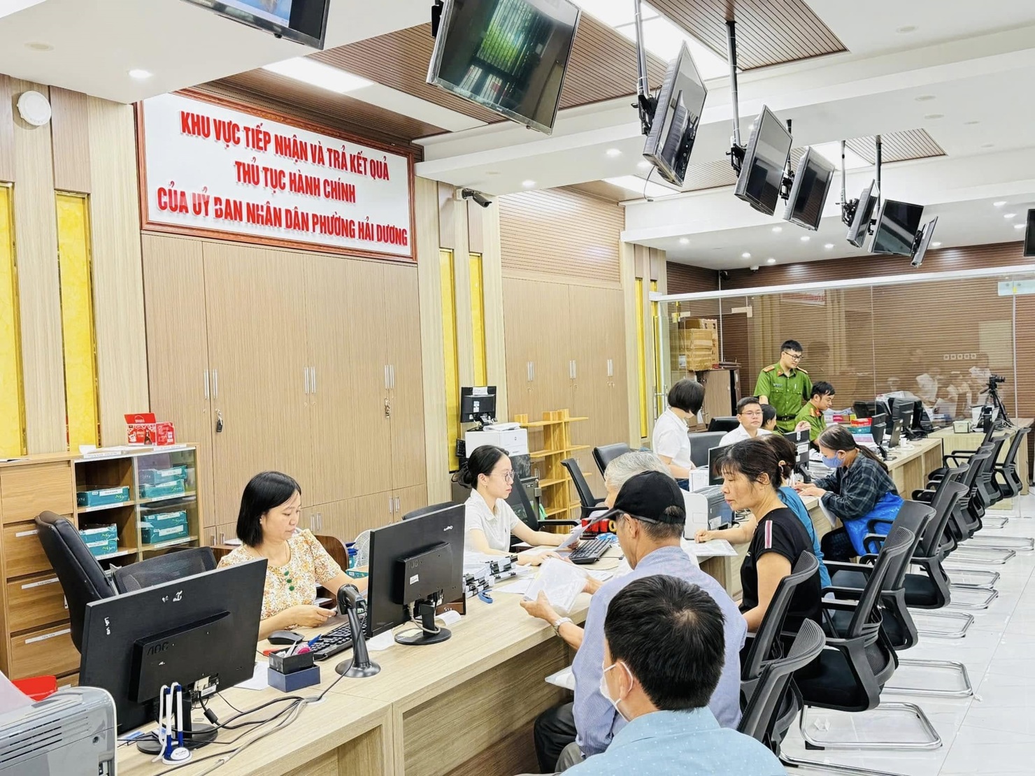 Bộ Tài chính trả lời kiến nghị của các địa phương về những vấn đề phát sinh trong việc thực hiện mô hình chính quyền địa phương 2 cấp.