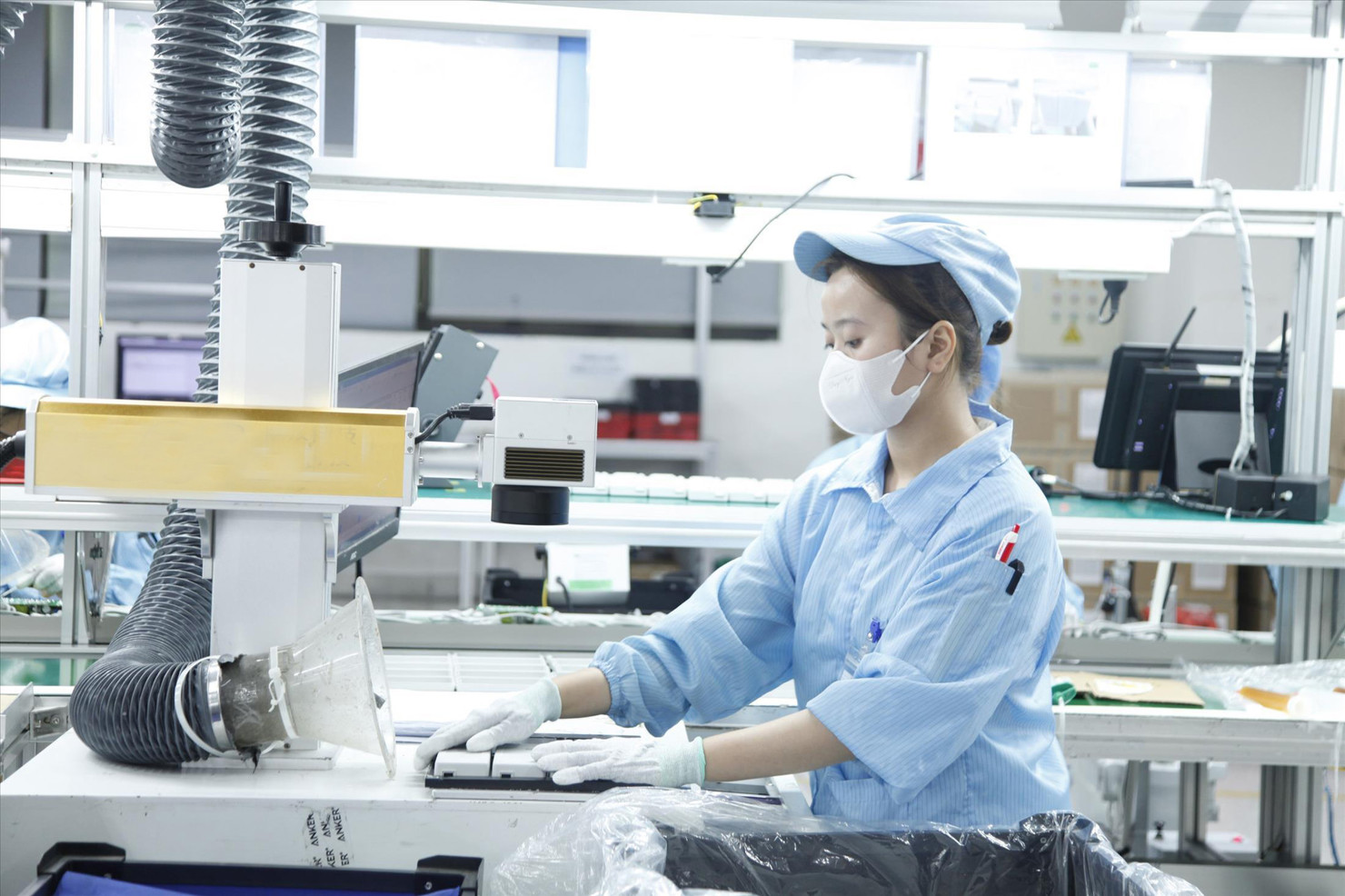 Hà Nội đề ra các giải pháp phát triển kinh tế - xã hội để đạt mục tiêu tăng trưởng trên 8,5%.