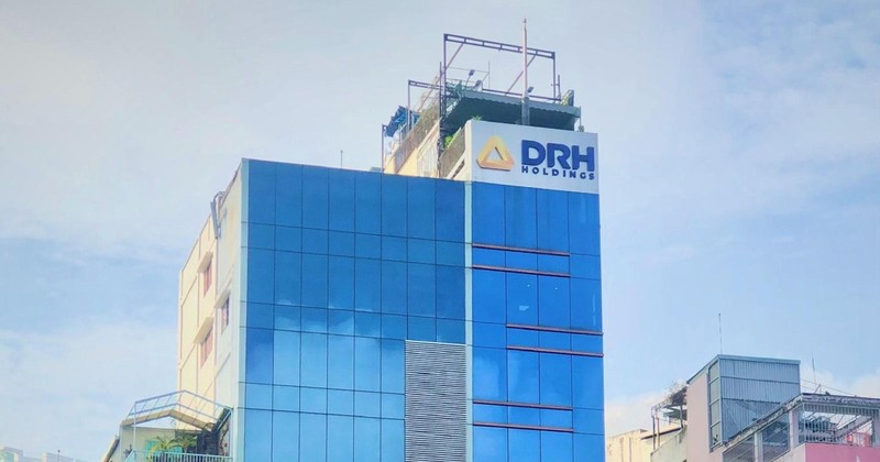 Trong bối cảnh lỗ lũy kế chạm mốc 365 tỷ đồng, DRH Holdings lại bị xử phạt gần 800 triệu đồng.