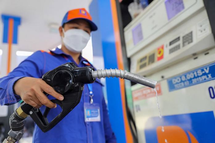 Bộ Công Thương đề xuất ban hành Thông tư thay thế Thông tư 43/2015/TT-BCT về tỷ lệ hao hụt trong kinh doanh xăng dầu. Ảnh: internet