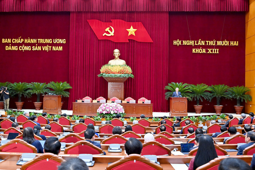Phiên bế mạc Hội nghị lần thứ 12 Ban Chấp hành bongdaso Đảng khóa XIII. (Ảnh: ĐĂNG KHOA)