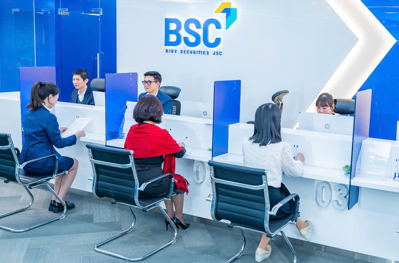 BSI chốt phiên giao dịch ngày 18/7/2025 ở mức giá tham chiếu 45.200 đồng/cổ phiếu