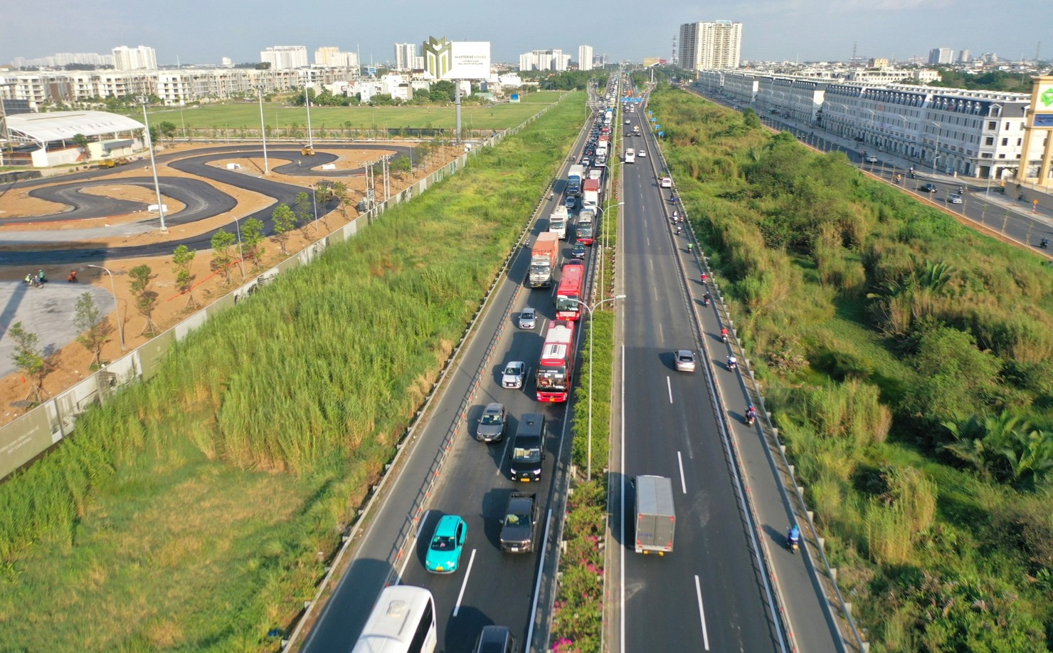 Cao tốc TP. Hồ Chí Minh - Long Thành sẽ mở rộng lên 8 - 10 làn xe. Ảnh: QT