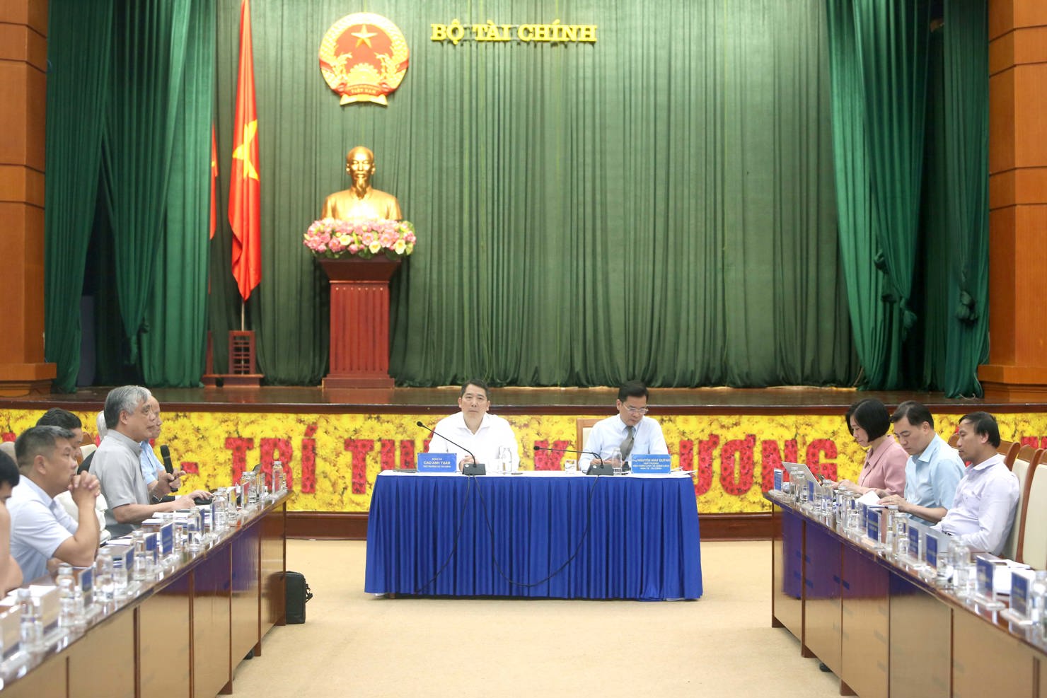 Hội thảo phạm vi, nội hàm kinh tế nhà nước để xây dựng Nghị quyết của Bộ Chính trị. 