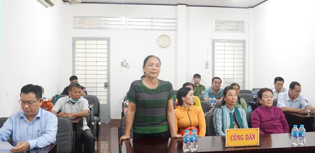 Chủ tịch UBND tỉnh Vĩnh Long yêu cầu giải quyết các vụ việc dứt điểm ngay từ cơ sở. Ảnh: Đình Thuyết