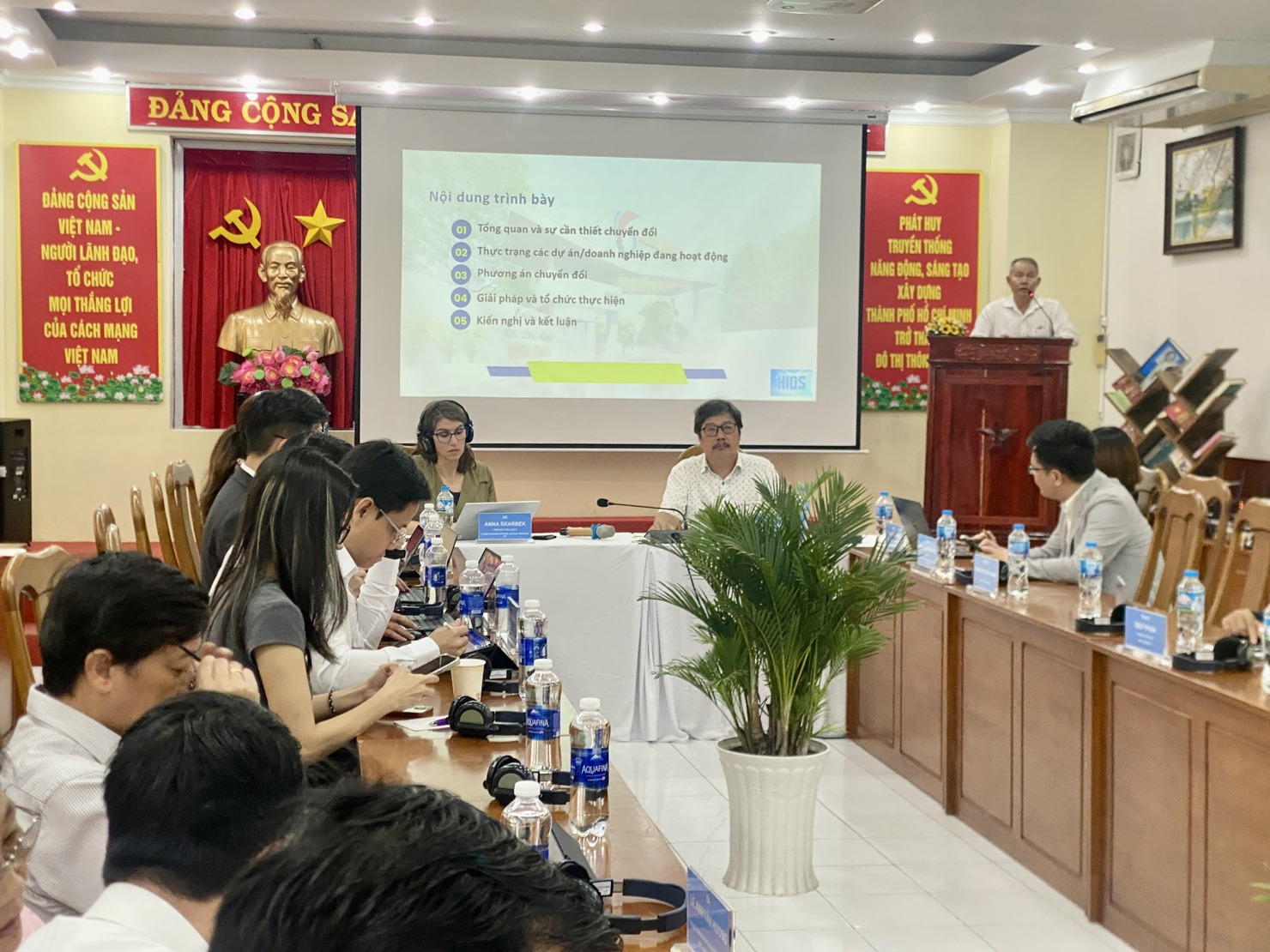 Quang cảnh hội thảo. Ảnh: T.D