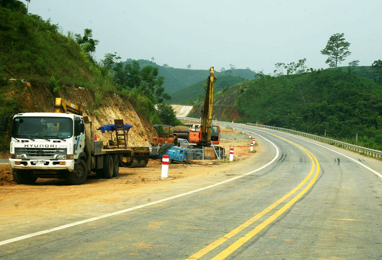 Dự án BOT Đầu tư xây dựng tuyến đường Thái Nguyên - Chợ Mới đang chờ được "giải cứu". Ảnh: Nhã Chi