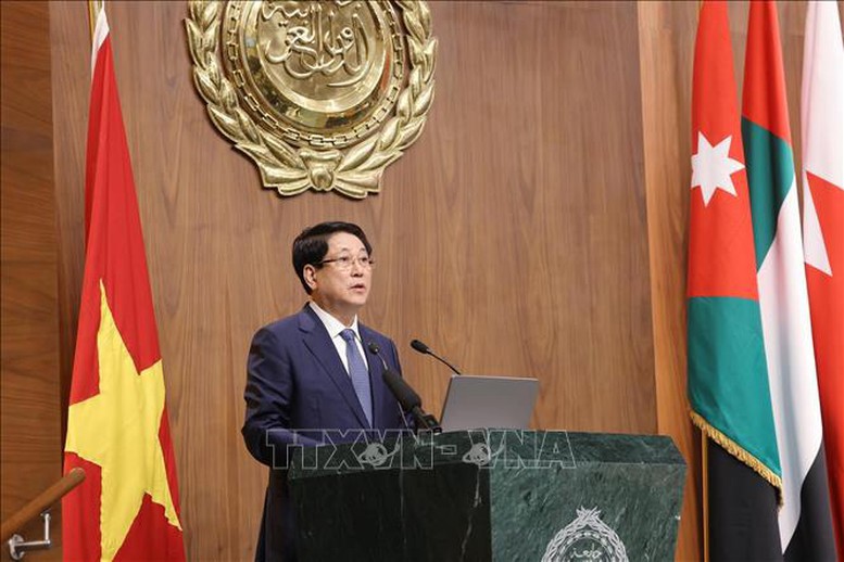 Chủ tịch nước Lương Cường phát biểu chính sách tại Trụ sở Liên đoàn Arab.