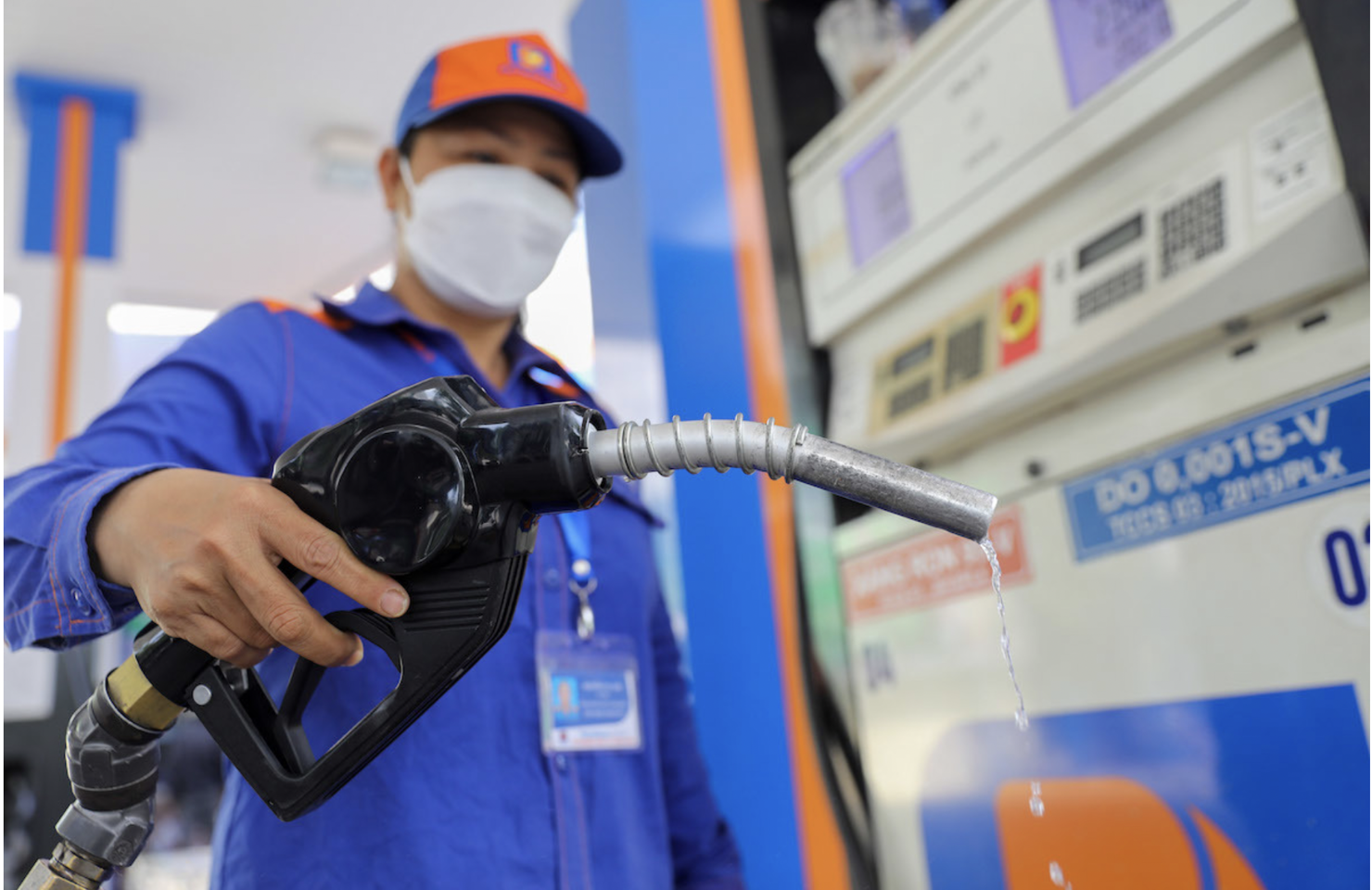 Giá bán lẻ xăng, dầu được điều chỉnh tăng từ 15h ngày 7/8/2025.