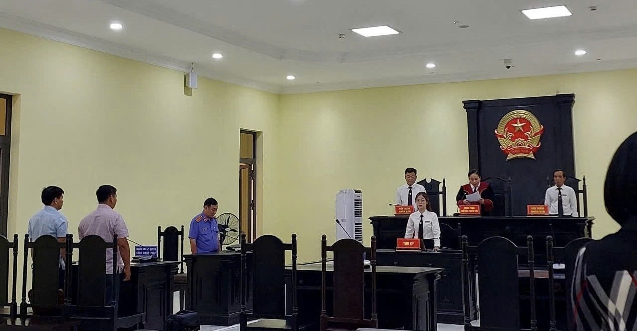 Một phiên xét xử tại TAND tỉnh Cà Mau. Ảnh: Trần An