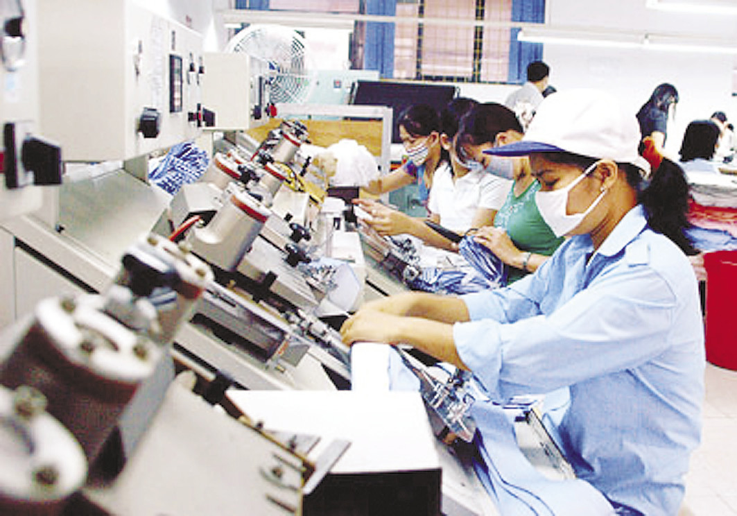 Đẩy mạnh triển khai các chính sách, giải pháp hỗ trợ các doanh nghiệp vừa và nhỏ.