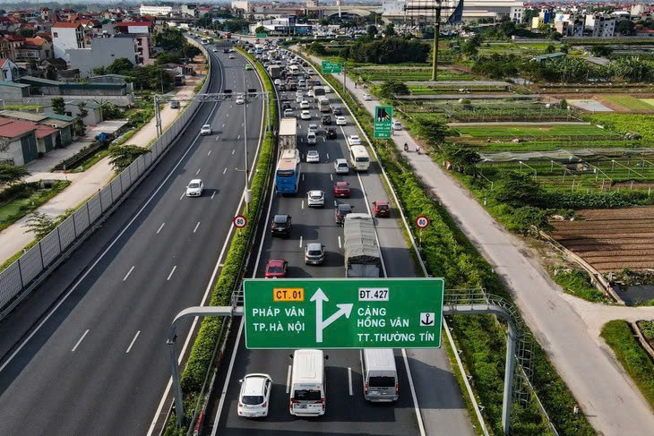 Tại cao tốc Pháp Vân - Cầu Giẽ, làn 1 tốc độ tối đa cho phép 100 km/h; tốc độ tối thiểu cho phép 80 km/h.