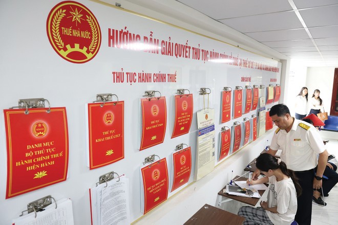 200 thủ tục hành chính thuộc phạm vi quản lý của Bộ Tài chính đã được phân cấp thẩm quyền về địa phương. Ảnh: internet