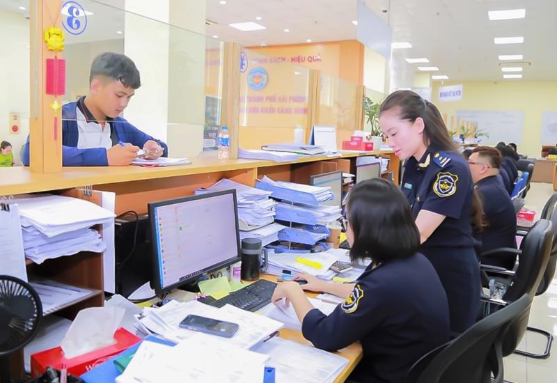 Pháp luật hải quan được Bộ Tài chính tập trung hoàn thiện, làm nền tảng cho việc đổi mới toàn diện hoạt động hải quan. Ảnh: internet