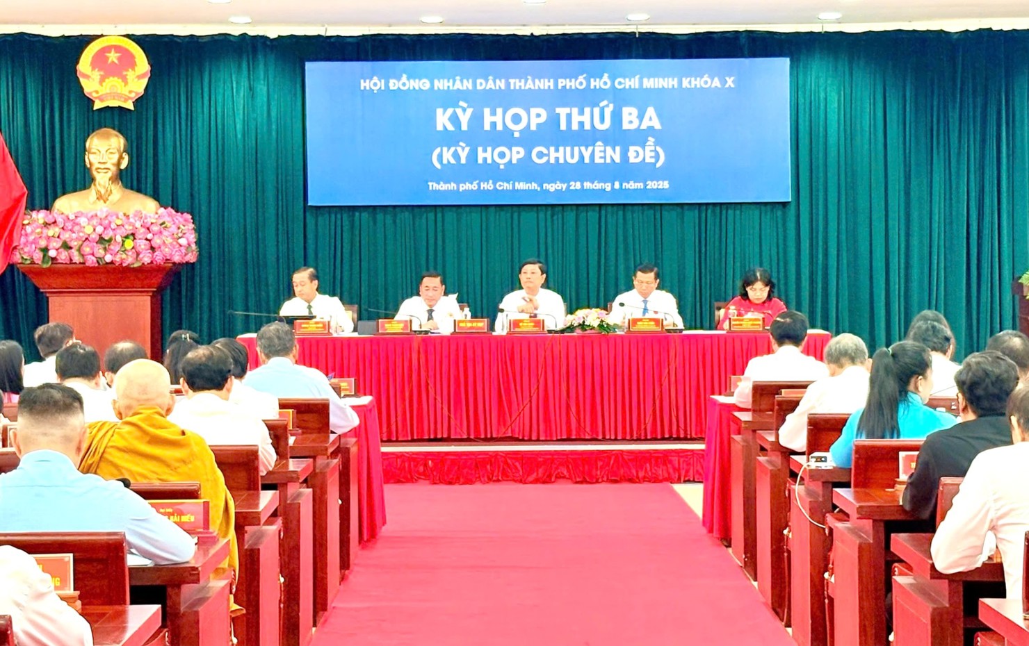 Kỳ họp HĐND TP. Hồ Chí Minh chiều 28/8. Ảnh: LT